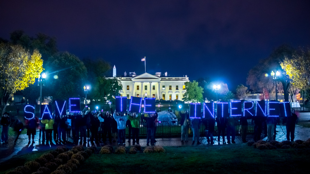 Demonstrators protest in front of the White House in support of net neutrality. 2014. (Joseph Gruber, Flickr Creative Commons)