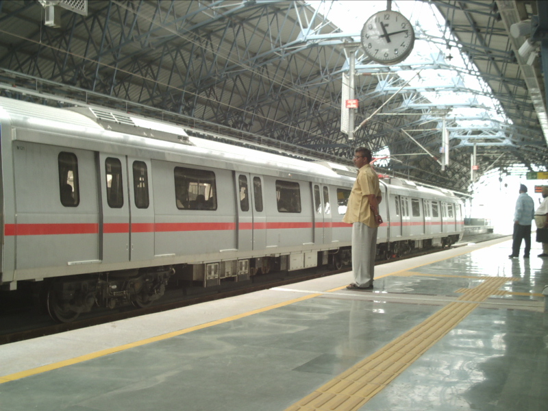A train at Pitampura Station in New Delhi, India. March 2004. (Ankur Yadav/Flickr Creative Commons)